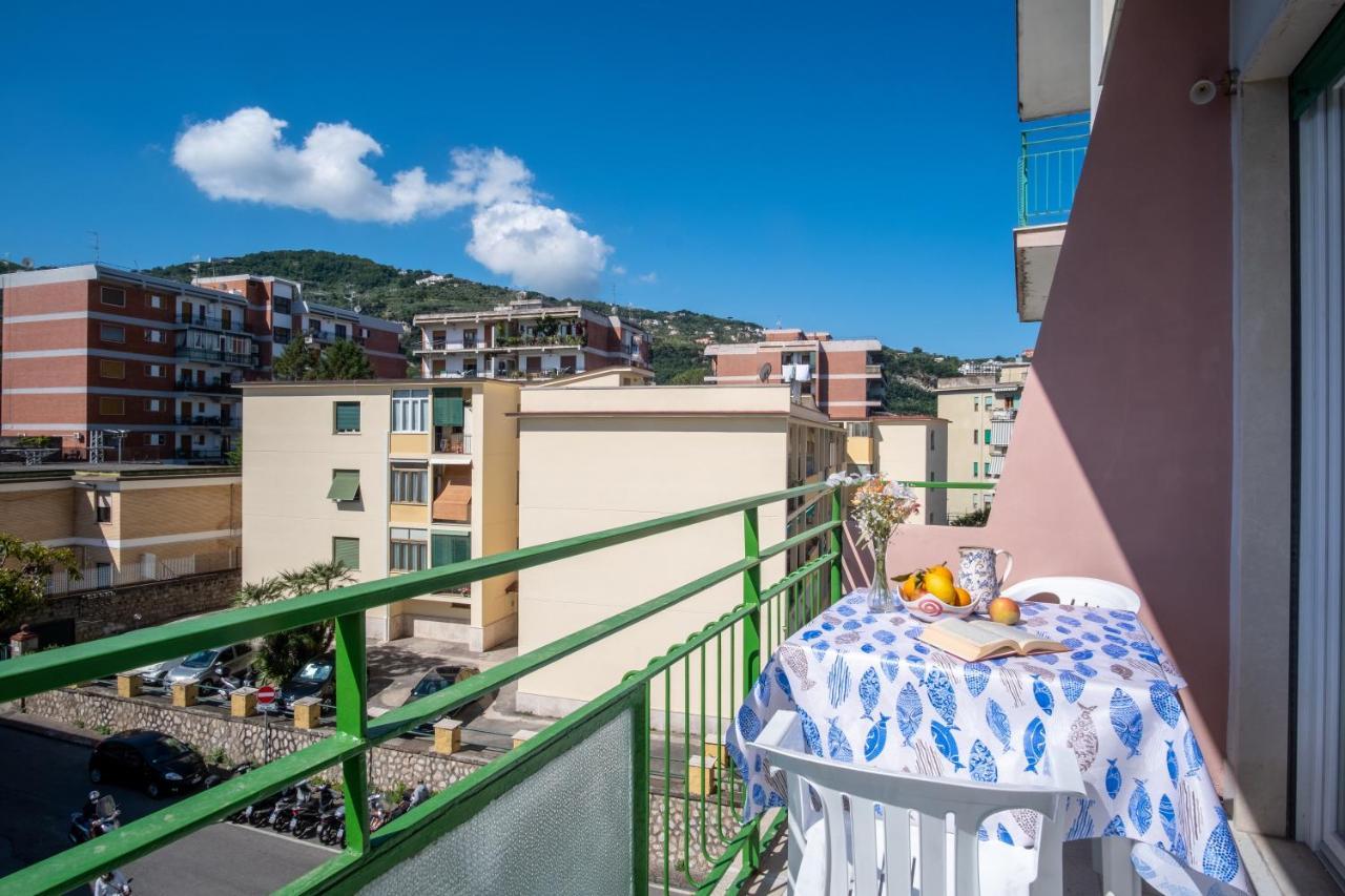 Casa De Curtis Sorrento Apartment Bagian luar foto
