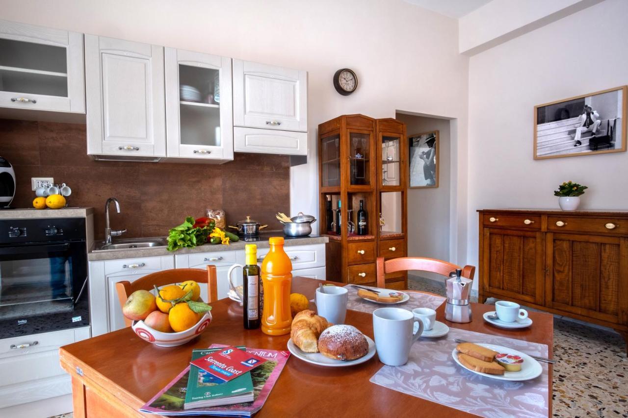 Casa De Curtis Sorrento Apartment Bagian luar foto