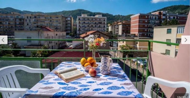 Casa De Curtis Sorrento Apartment Bagian luar foto